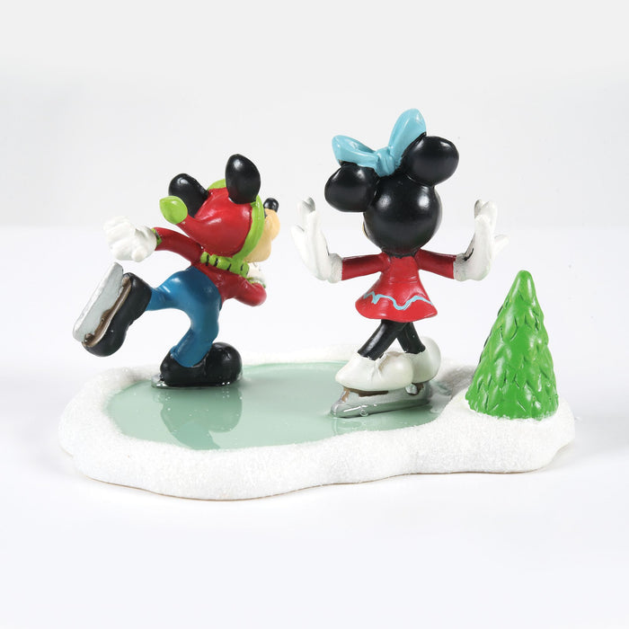 Mickey & Minnie Go Skating