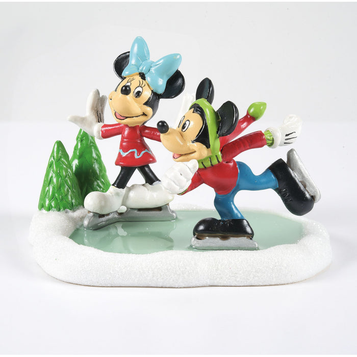 Mickey & Minnie Go Skating