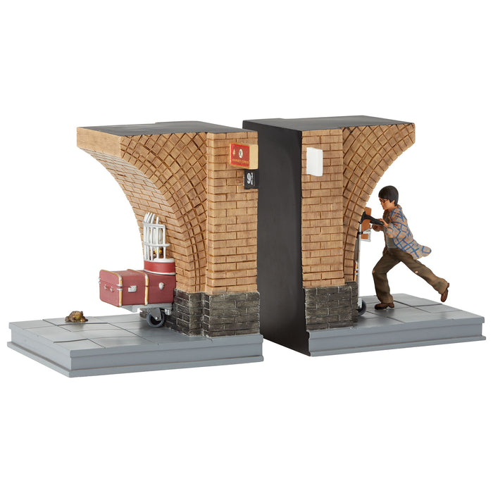 Harry Potter 9 3/4 Platform — Enesco Gift Shop